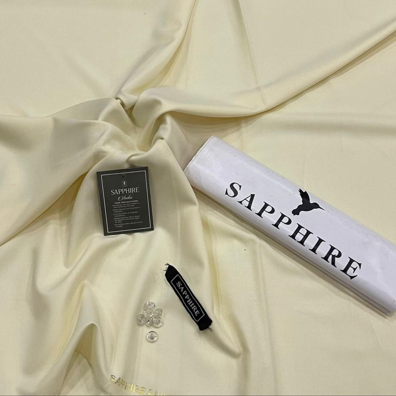 Sapphire Skyline (Cream)